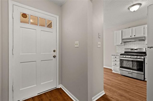 5126 Farm Place Drive NE, Woodstock, GA 30188