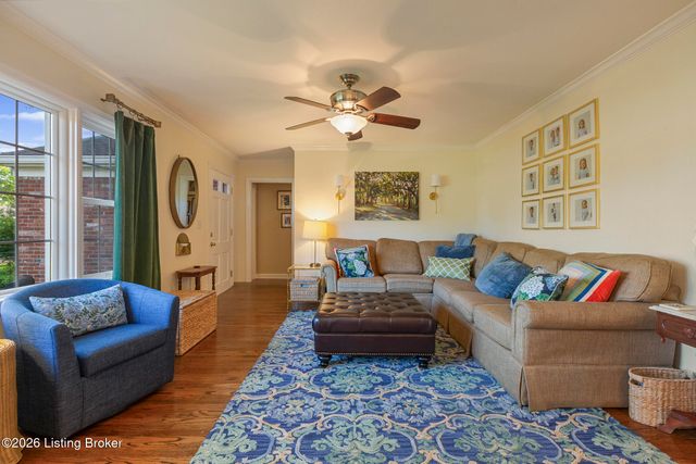 4327 Alicent Rd, Louisville, KY 40207