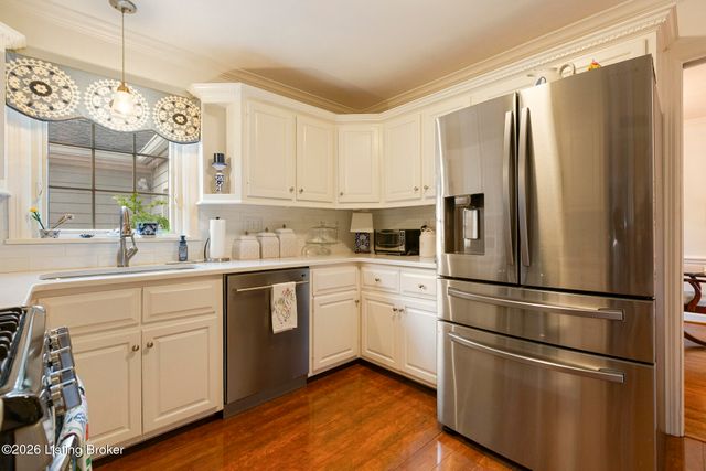 4327 Alicent Rd, Louisville, KY 40207