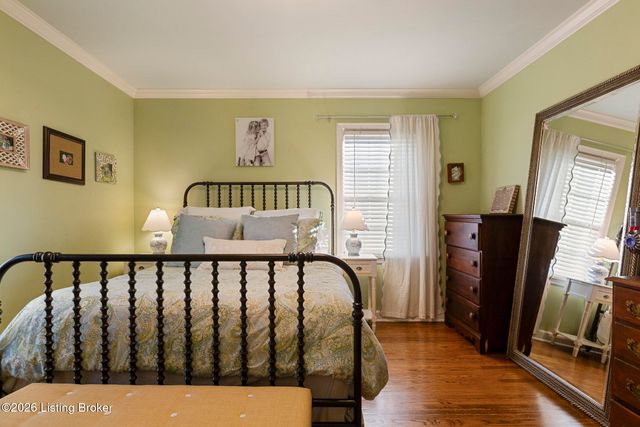 4327 Alicent Rd, Louisville, KY 40207