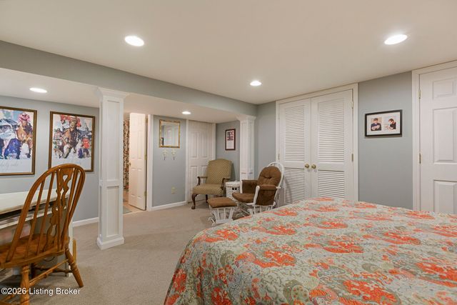 4327 Alicent Rd, Louisville, KY 40207