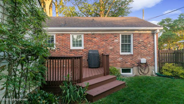 4327 Alicent Rd, Louisville, KY 40207