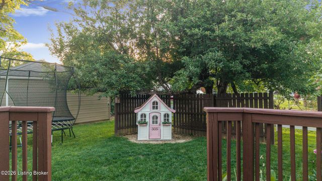4327 Alicent Rd, Louisville, KY 40207