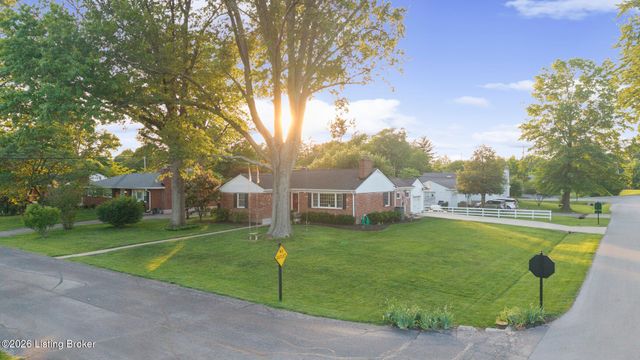 4327 Alicent Rd, Louisville, KY 40207