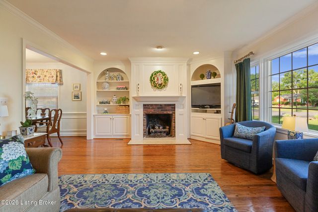 4327 Alicent Rd, Louisville, KY 40207
