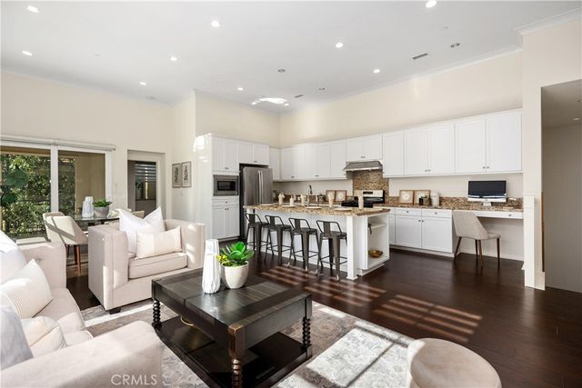 86 Mayfair, Irvine, CA 92620