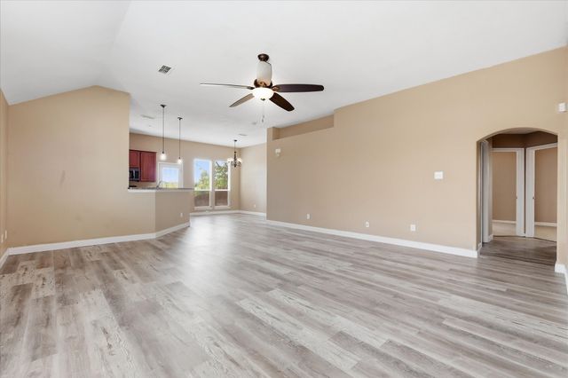 3003 Lake Ridge Drive, Sanger, TX 76266