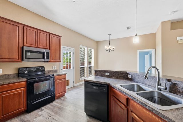 3003 Lake Ridge Drive, Sanger, TX 76266