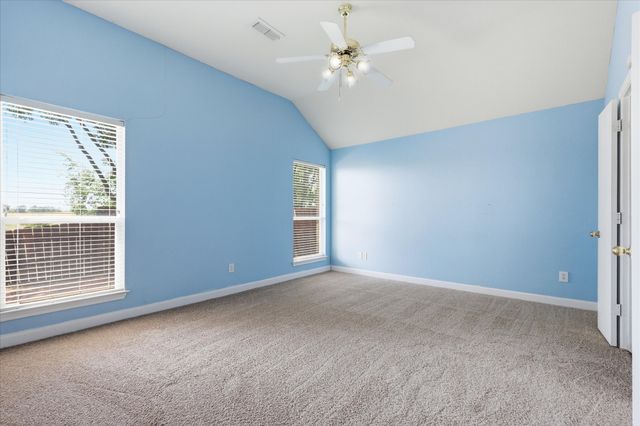 3003 Lake Ridge Drive, Sanger, TX 76266