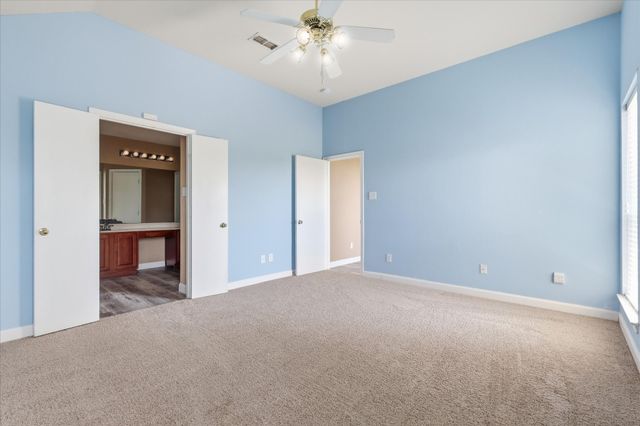 3003 Lake Ridge Drive, Sanger, TX 76266