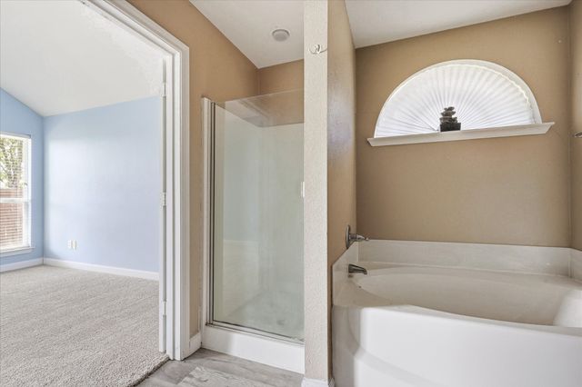 3003 Lake Ridge Drive, Sanger, TX 76266