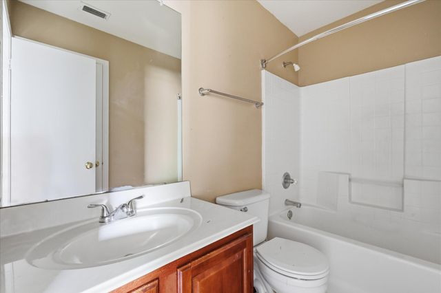 3003 Lake Ridge Drive, Sanger, TX 76266