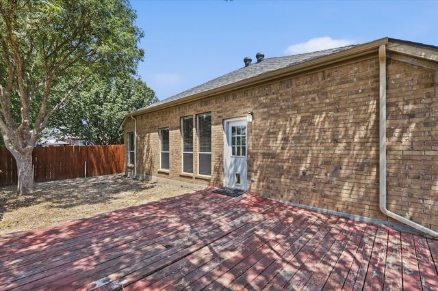 3003 Lake Ridge Drive, Sanger, TX 76266