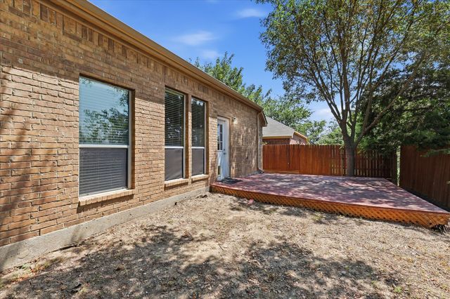 3003 Lake Ridge Drive, Sanger, TX 76266