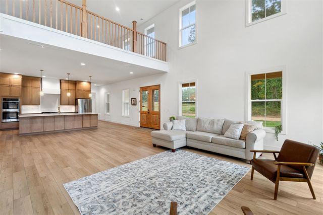 3841 N 3rd Street, Kalamazoo, MI 49009