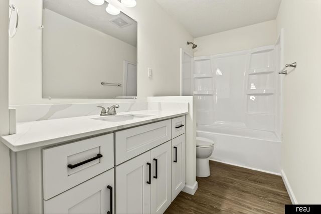 2554 5th Avenue, Council Bluffs, IA 51501