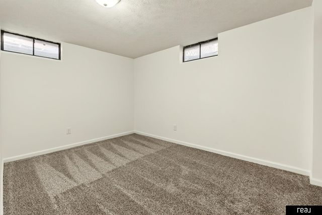 2554 5th Avenue, Council Bluffs, IA 51501