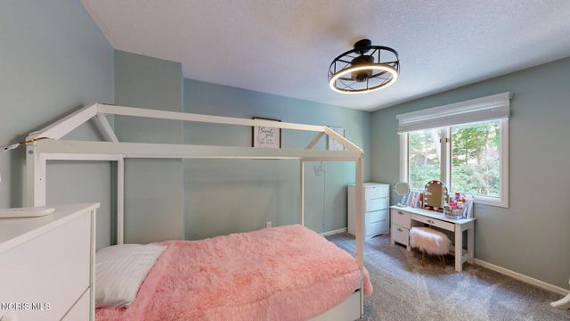 7257 Whispering Oak Drive, Sylvania, OH 43560