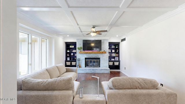 7257 Whispering Oak Drive, Sylvania, OH 43560