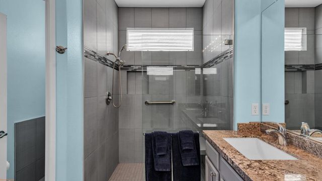 39318 Gleneagles Circle, Palm Desert, CA 92211