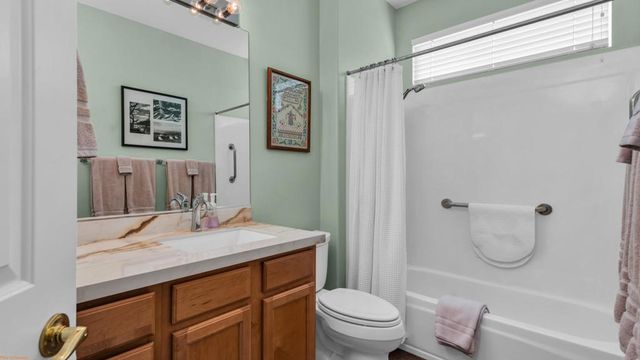 39318 Gleneagles Circle, Palm Desert, CA 92211