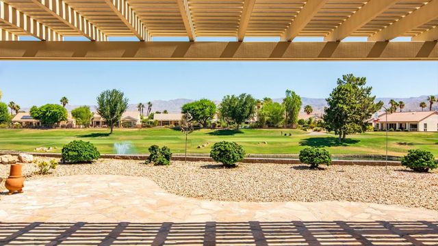 39318 Gleneagles Circle, Palm Desert, CA 92211
