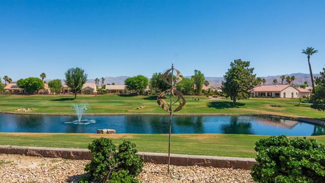 39318 Gleneagles Circle, Palm Desert, CA 92211