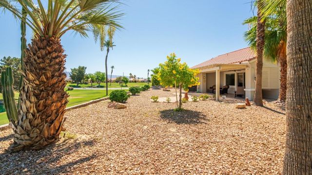 39318 Gleneagles Circle, Palm Desert, CA 92211