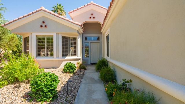 39318 Gleneagles Circle, Palm Desert, CA 92211