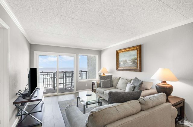 676 Santa Rosa Blvd 6-F, Ft Walton Beach, FL 32548