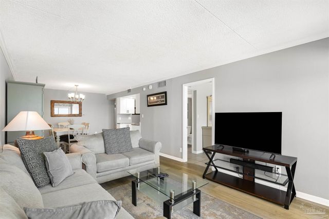 676 Santa Rosa Blvd 6-F, Ft Walton Beach, FL 32548