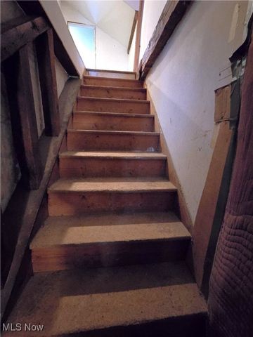 16270 Mayfield Road, Huntsburg, OH 44046