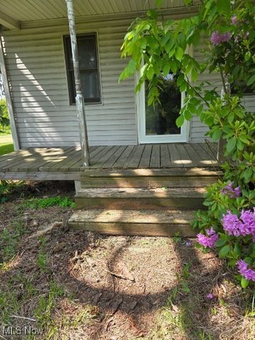 16270 Mayfield Road, Huntsburg, OH 44046