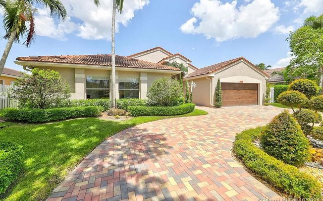 912 NW 132nd Avenue, Sunrise, FL 33325