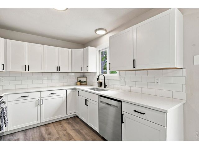 2431 Sunstone Dr, Fort Collins, CO 80525