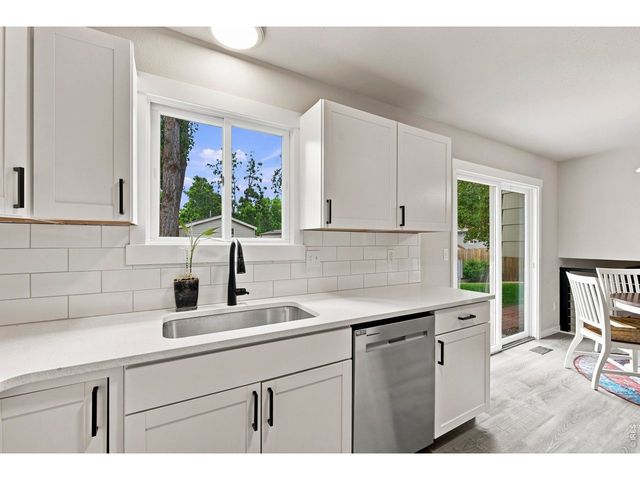 2431 Sunstone Dr, Fort Collins, CO 80525