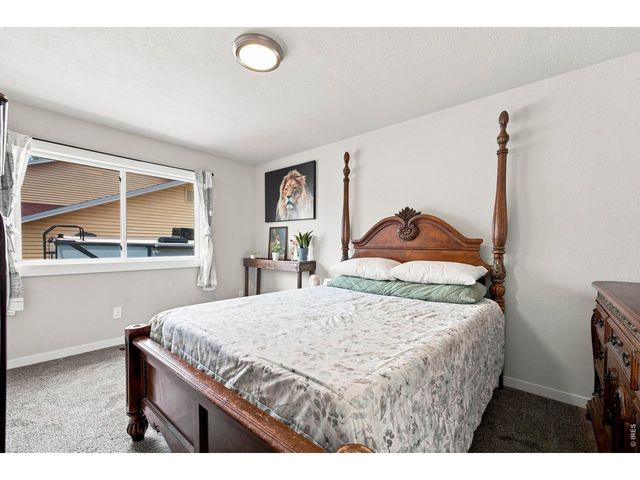 2431 Sunstone Dr, Fort Collins, CO 80525