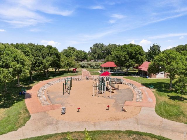 2431 Sunstone Dr, Fort Collins, CO 80525