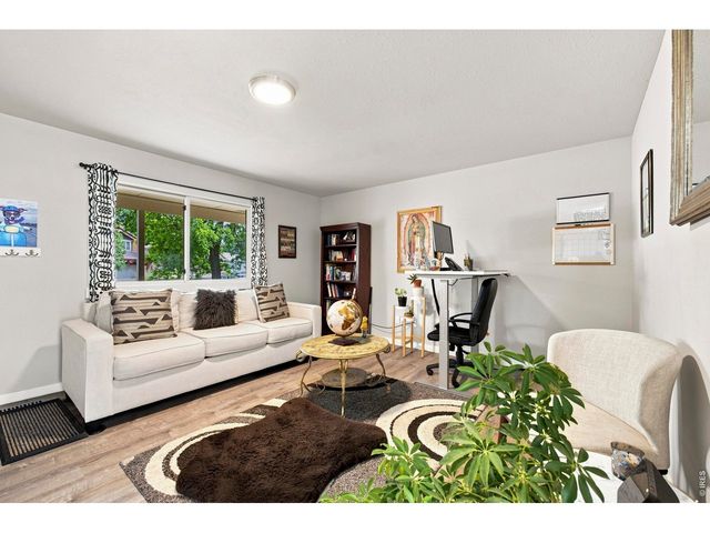 2431 Sunstone Dr, Fort Collins, CO 80525