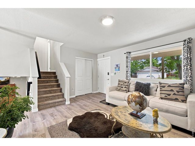 2431 Sunstone Dr, Fort Collins, CO 80525