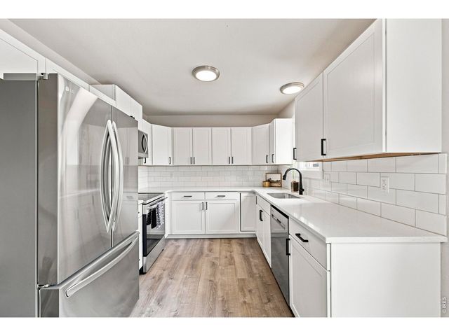 2431 Sunstone Dr, Fort Collins, CO 80525