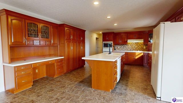3219 Tonieville Road, Hodgenville, KY 42748