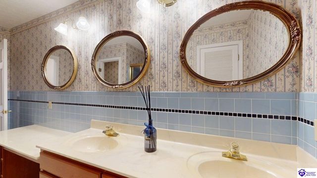 3219 Tonieville Road, Hodgenville, KY 42748