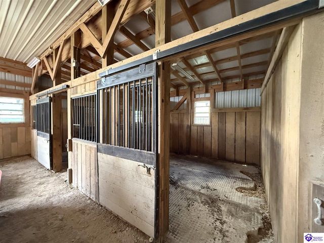 3219 Tonieville Road, Hodgenville, KY 42748