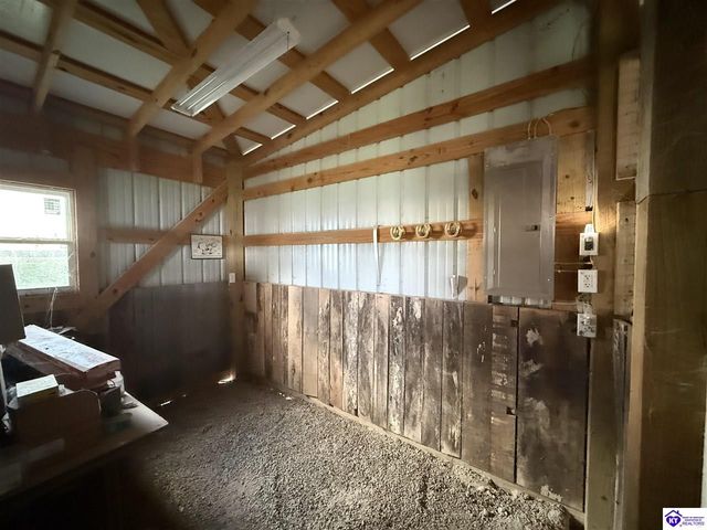 3219 Tonieville Road, Hodgenville, KY 42748
