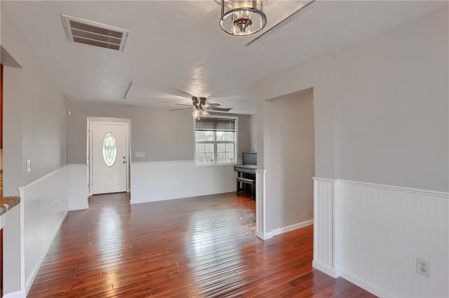 110 Oakville Rd., Chippewa Twp, PA 15010