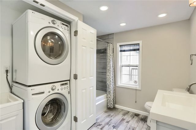 110 Oakville Rd., Chippewa Twp, PA 15010