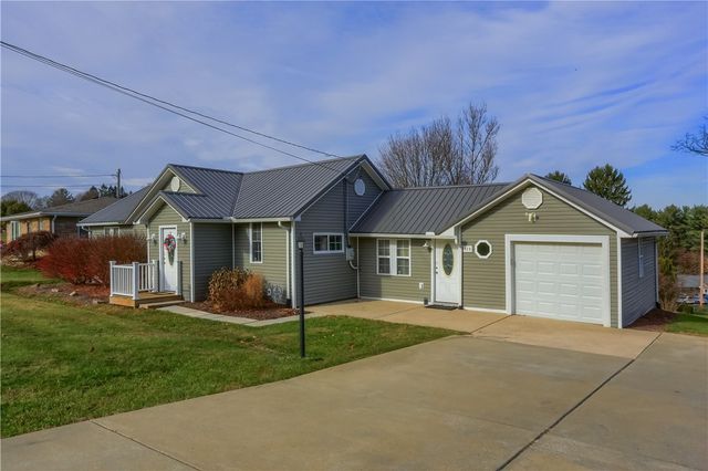 110 Oakville Rd., Chippewa Twp, PA 15010