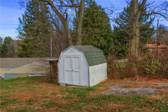 110 Oakville Rd., Chippewa Twp, PA 15010