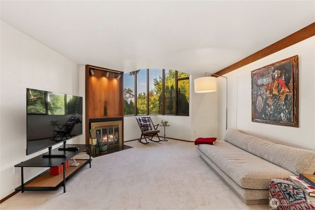 3921 S Angeline Street, Seattle, WA 98118